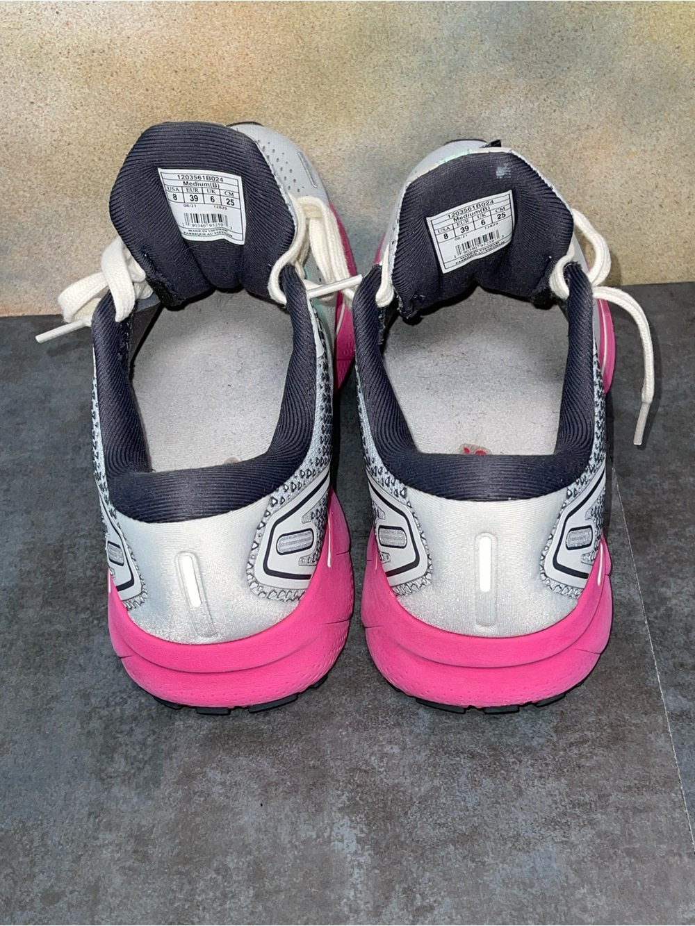 Brooks Ghost 14 Women's Gray/Pink Running Shoes Size 8B - Picture 6 of 16